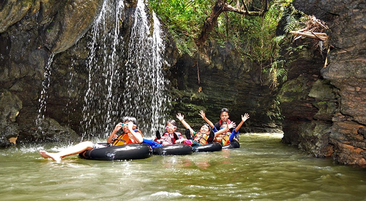 River Tubing Green Santirah